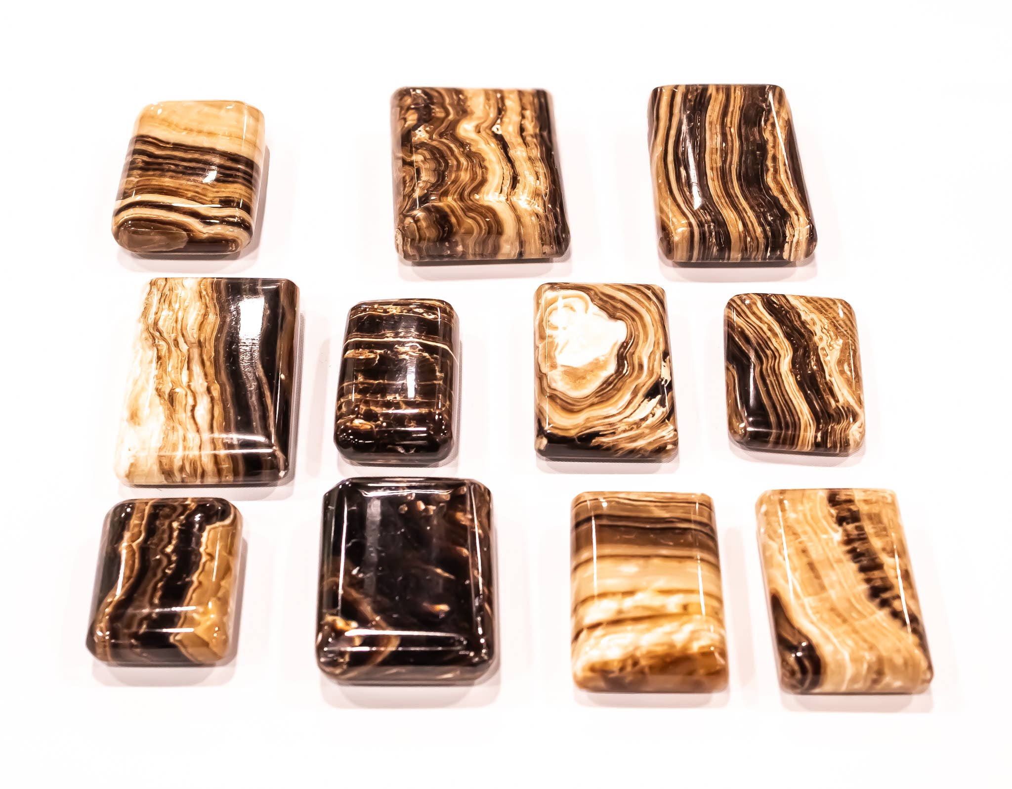 Quasar Gems USA - Wholesale Spiritual Stone/Crystal - Chocolate Calcite Rectangle Soaps Palm Stone 1KG/ 2.2lbs1