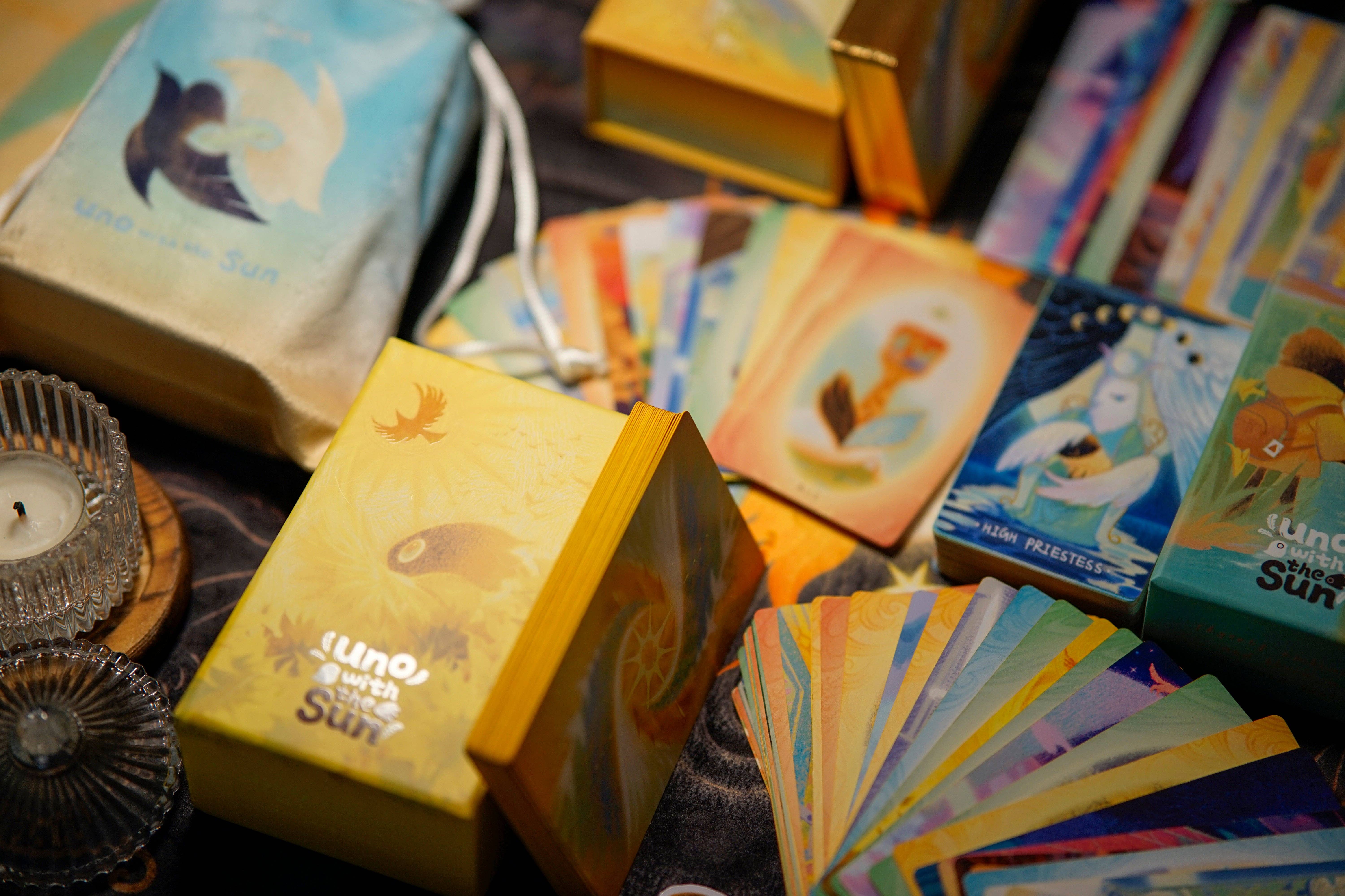 Vermilion Collection - Wholesale Tarot Cards - Uno with the Sun Tarot8