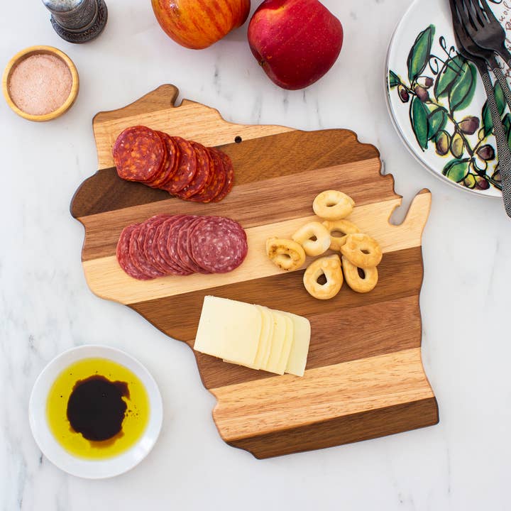 Totally Bamboo - Wholesale Cutting Board - Rock & Branch® Shiplap Series Wisconsin Serving Board1
