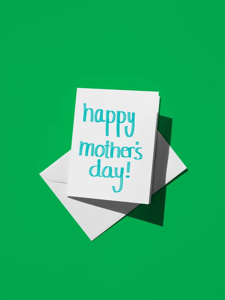 Semplice Biglietto per la Festa della Mamma in Carattere Blu – Design Carino e Colorato, Regalo Perfetto con Messaggio Sentito per la vendita all'ingrosso da parte di semiserious studio