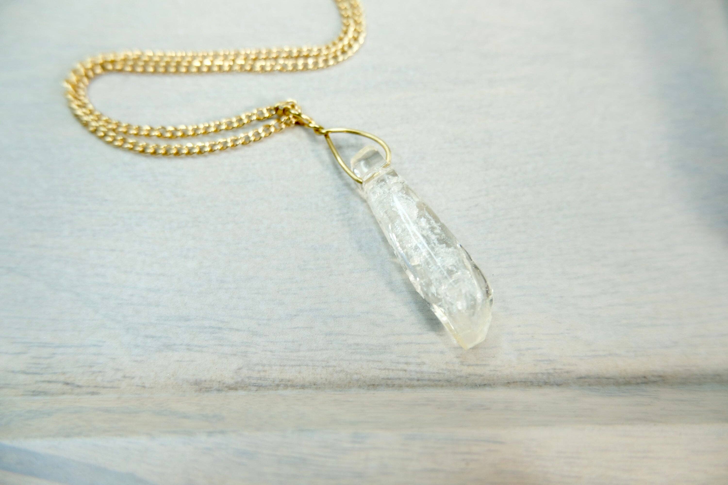 BlueButterflyBazaar - Wholesale Pendant/Charm Necklace - Ahsoka Tano’s Kyber Crystal Small Pendant Necklace White crystal Star Wars Gift1