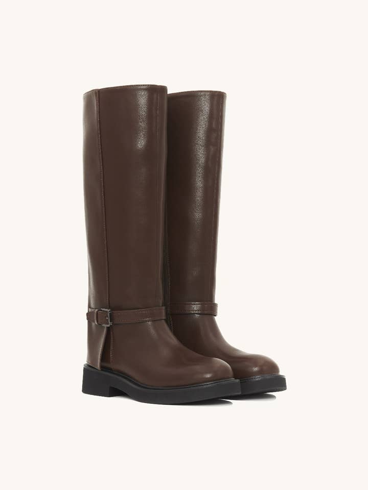 Black Riding boot in faux leather C-368 for wholesale on Faire2