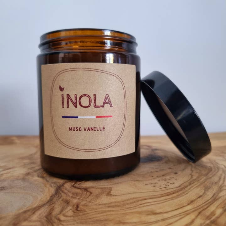 Vanilla Musk Candle 180g for wholesale by Inola