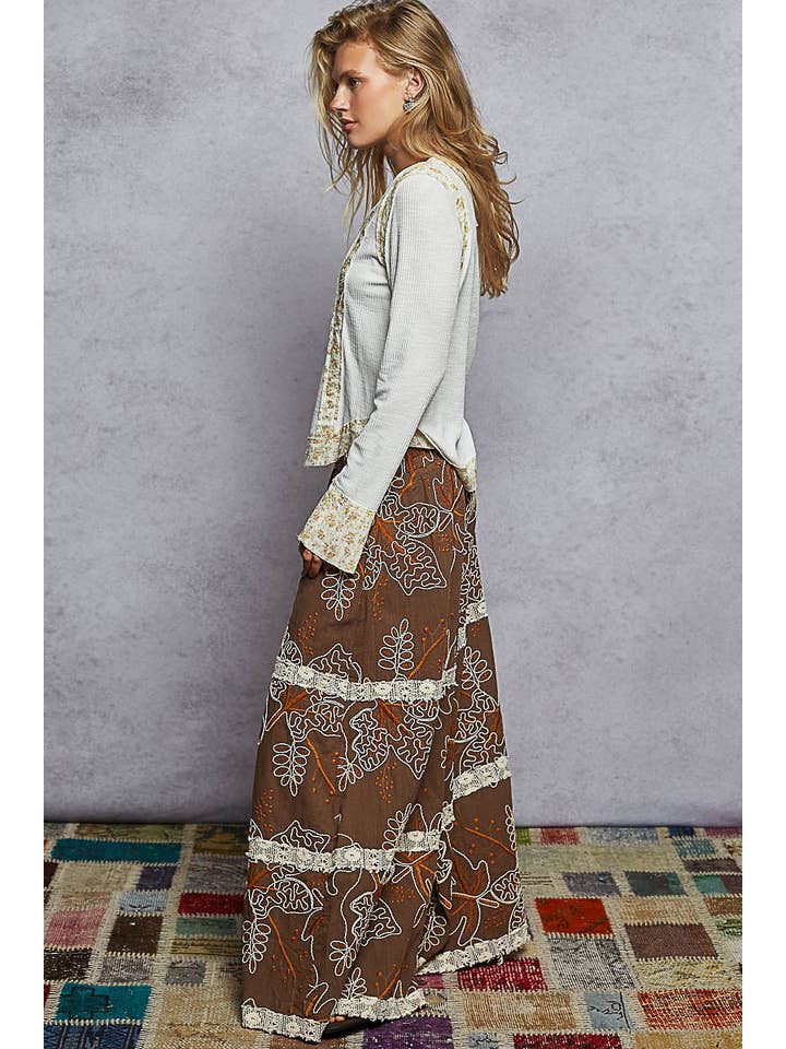 Pol Clothing - Wholesale Pants - Women's - Crochet lace patch embroidered woven floral pattern pants4