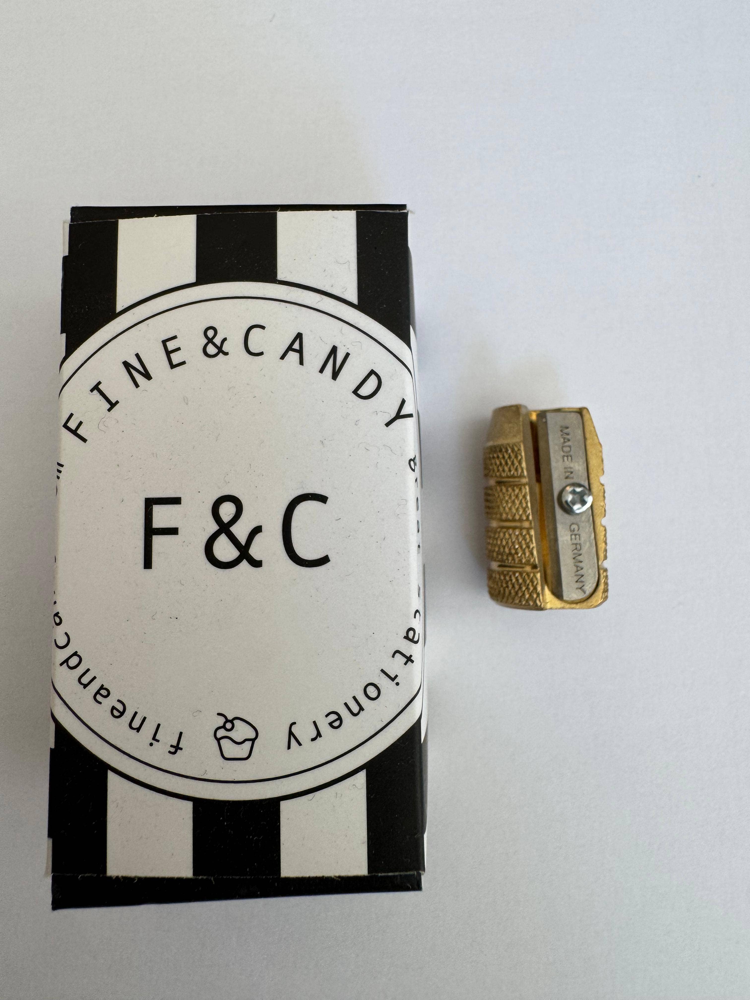Fine & Candy - Vente Taille-crayons - Taille-crayon doré en laiton Fine & Candy2