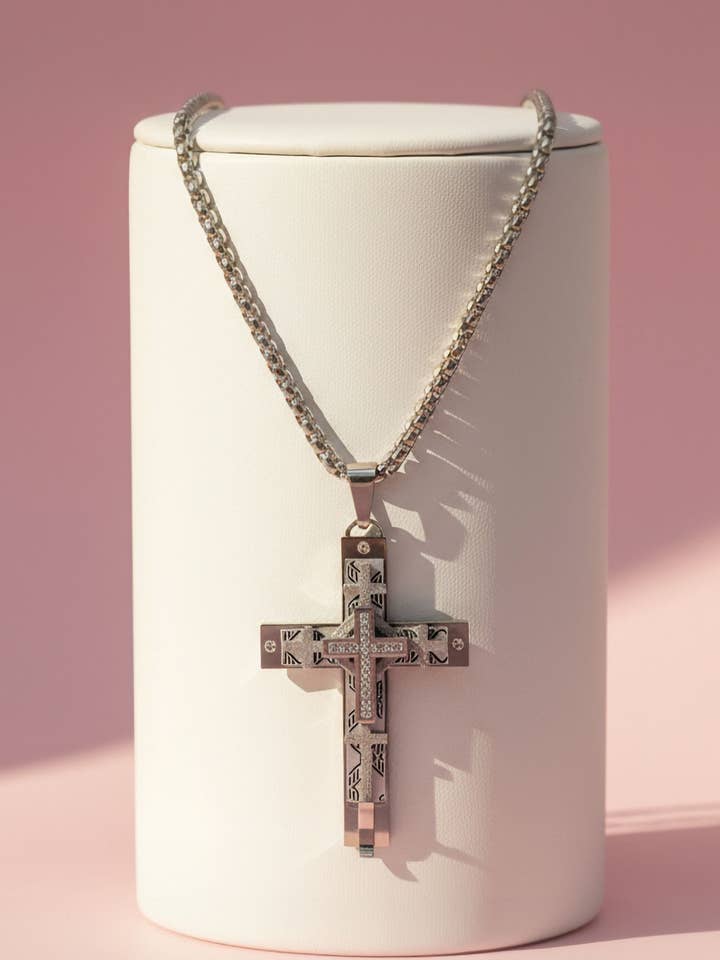 Collana a Croce in Argento a Strati di Lusso per la vendita all'ingrosso da parte di Arya Jewellery Wholesale