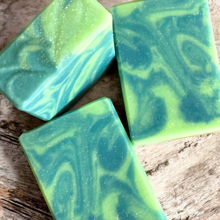 Apple Trail (Apple, Pineapple & Desert Sage) for wholesale by Mountain Goat Soap Company