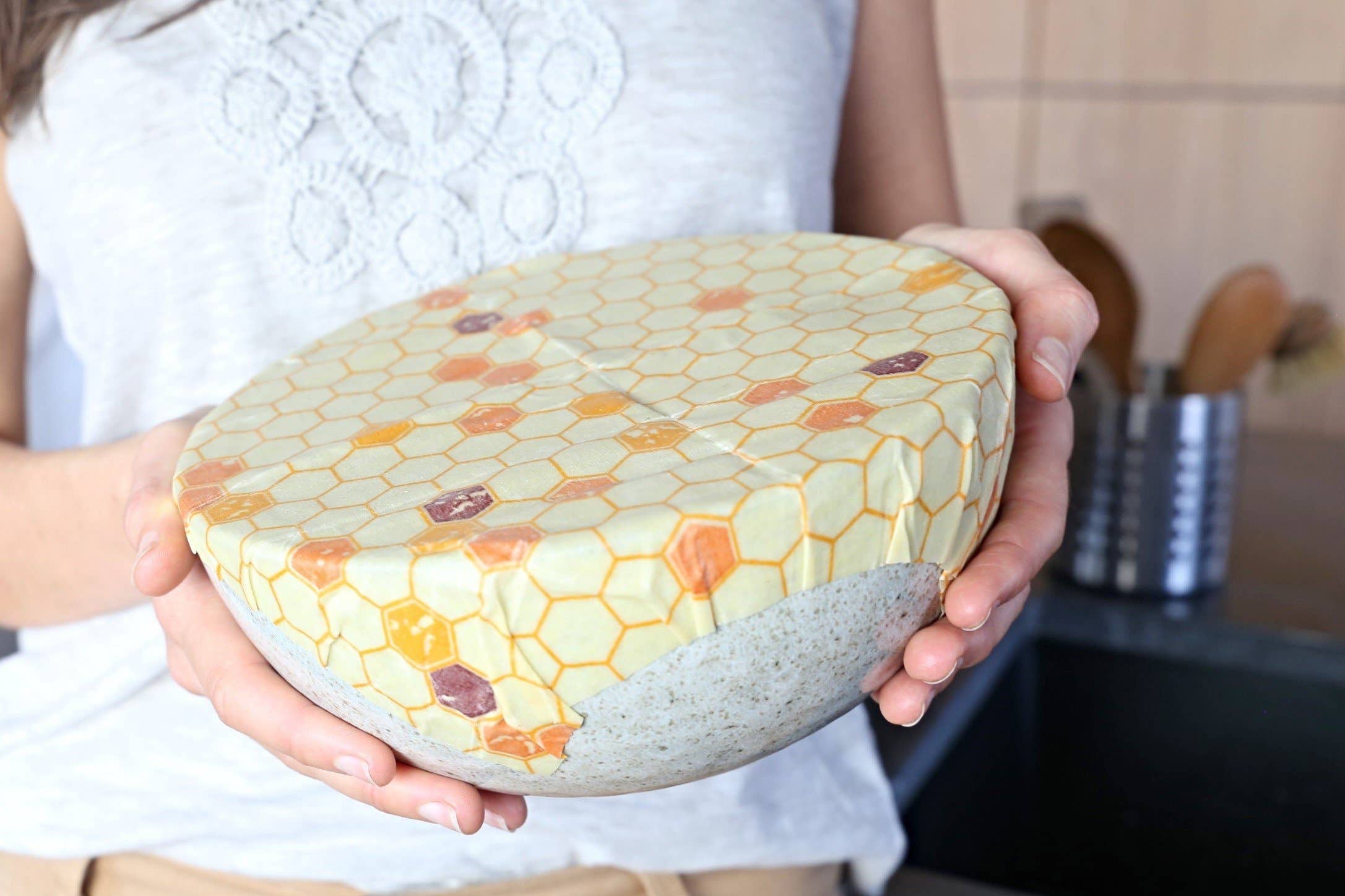 Beewise - Wholesale Food Storage Wrap/Bag - Beeswax Food Wraps Organic Set x 3 | Reusable & Washable1