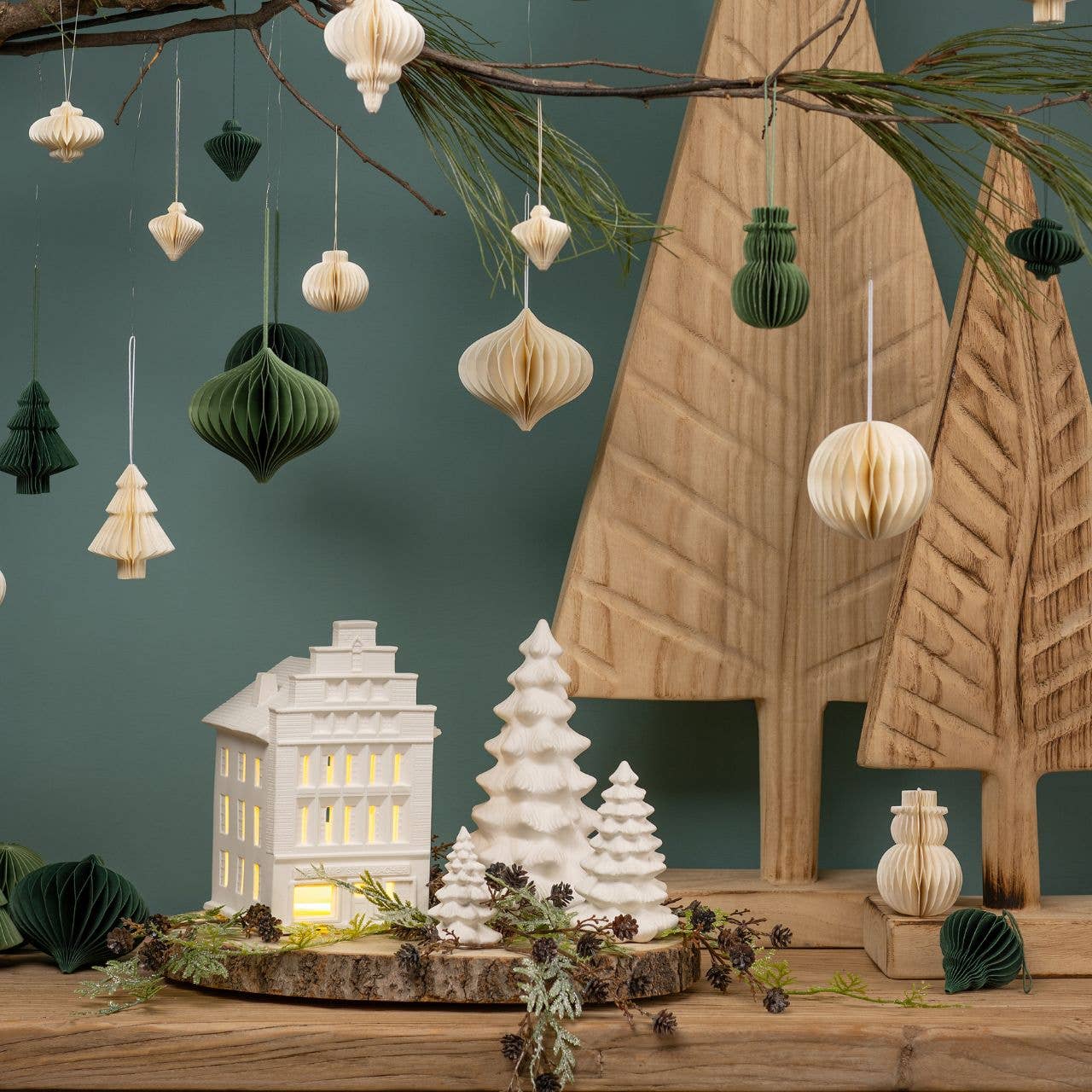 Wurm - Wholesale kunstkerstboom - Opvouwbare kerstboom van Paulownia hout bruin (B/H/D) 39x90x12cm2