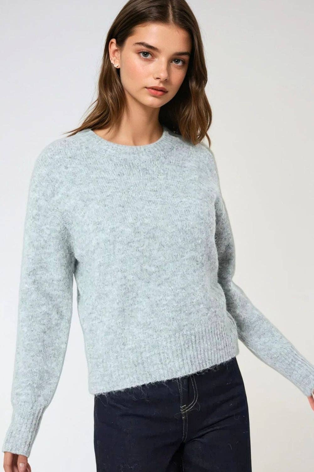 Gris Pull basique à col rond en maille grise en vente sur Faire0