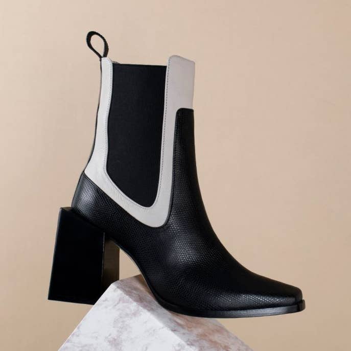 Adama Black / Sand for wholesale by Dante