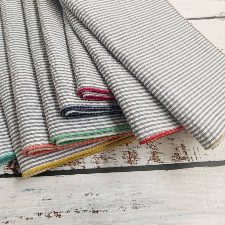 Dot and Army - Wholesale Dinner & Cloth Napkin - Grey Seersucker Cloth Napkins with Colorful Edges, set of 8