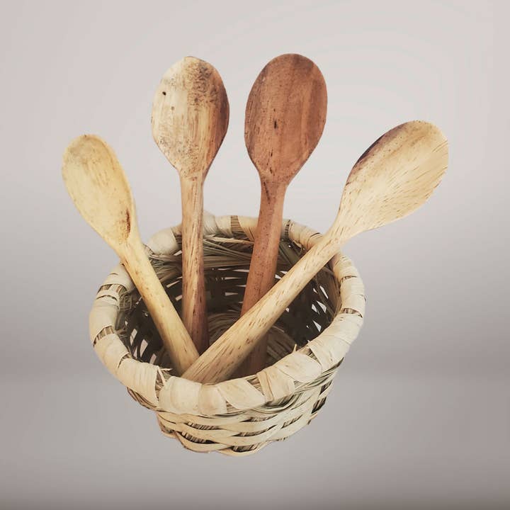 Löffel aus Holz für den Großhandel von SoulGives Company