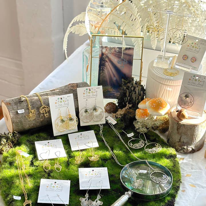 A Tea Leaf Jewelry – wholesale Hängande örhängen – Ginkgo lämnar örhängen6