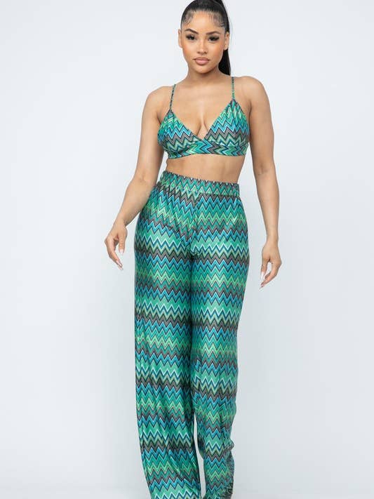 Bikini-top og brede benbuksesæt for engroshandel hos Belita Collection