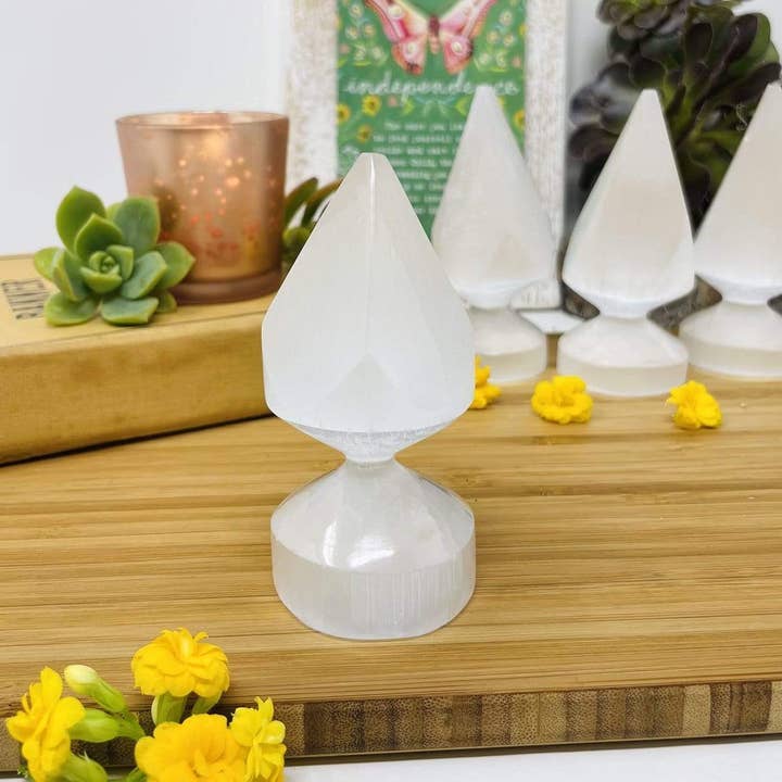 Rock Paradise – wholesale Andlig sten/kristall – Kristallselenit rund spjutstenspets 4 sidor2