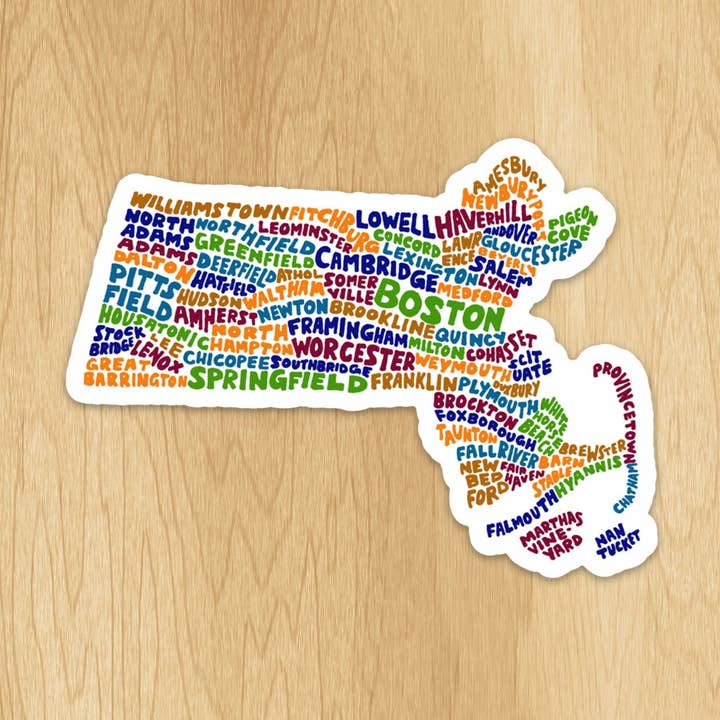 Autocollant de carte des villes du Massachusetts avec lettrage pour la vente par Wander On Words