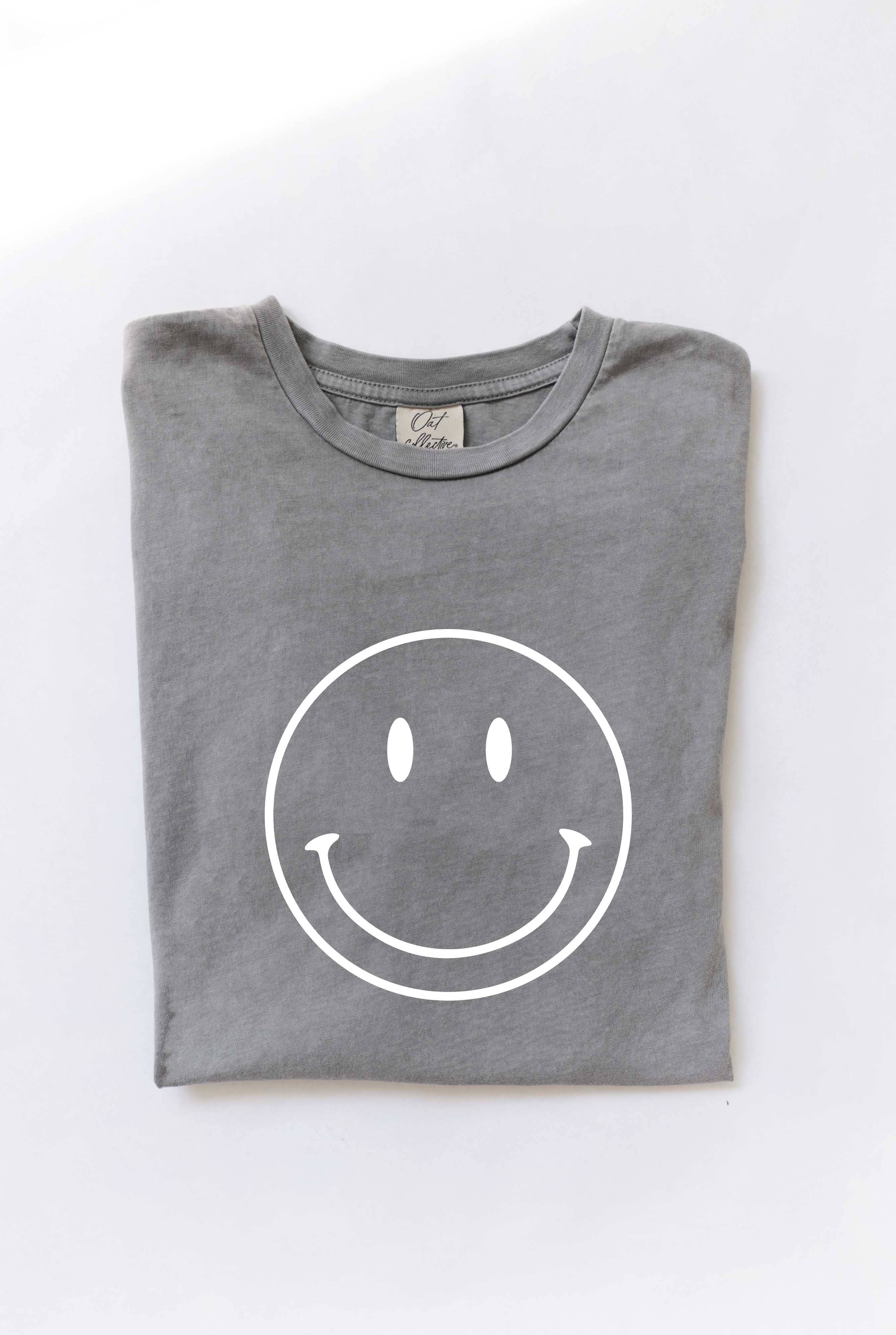OAT COLLECTIVE - Wholesale T-shirt met print - Dames -  Smiley Face Mineral Washed Graphic Top - Op bestelling gemaakt9