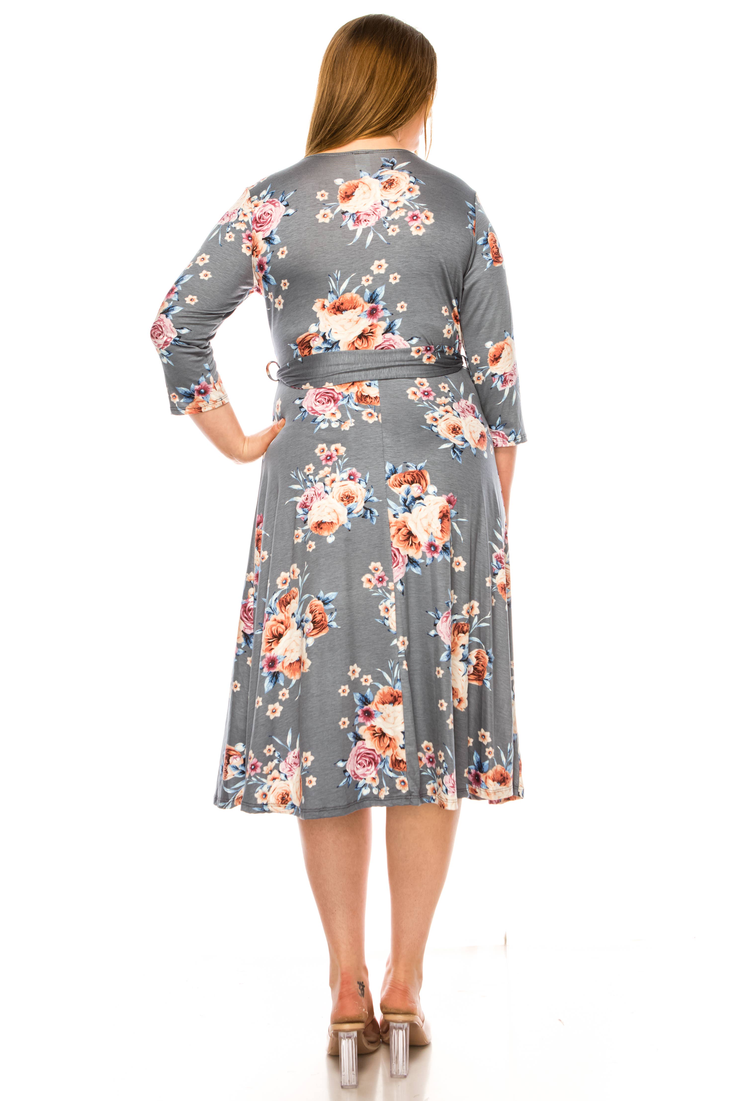MOA COLLECTION - Vente Robe – femme - Robe portefeuille en faux imprimé à motifs floraux de grande taille pour femmes11