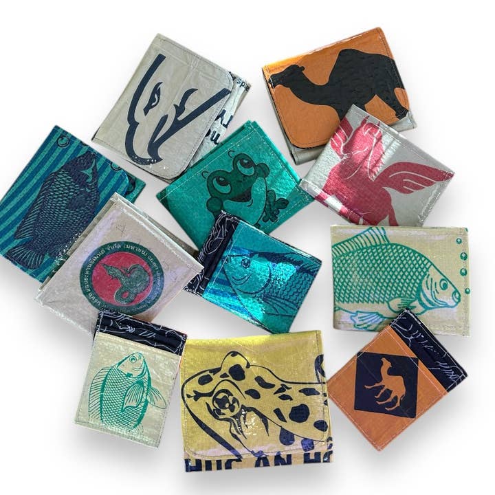 TORRAIN Recycled Bags - Wholesale Wallet - Women's - Trad Bi-Fold Wallet1