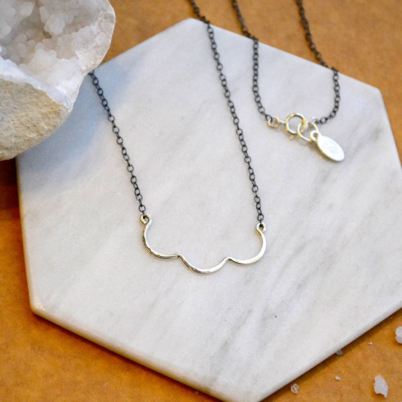 Foamy Wader – Engroshandel Halskæde med vedhæng – Kammusling halskæde - flosset kant shell kurve bar halskæde7