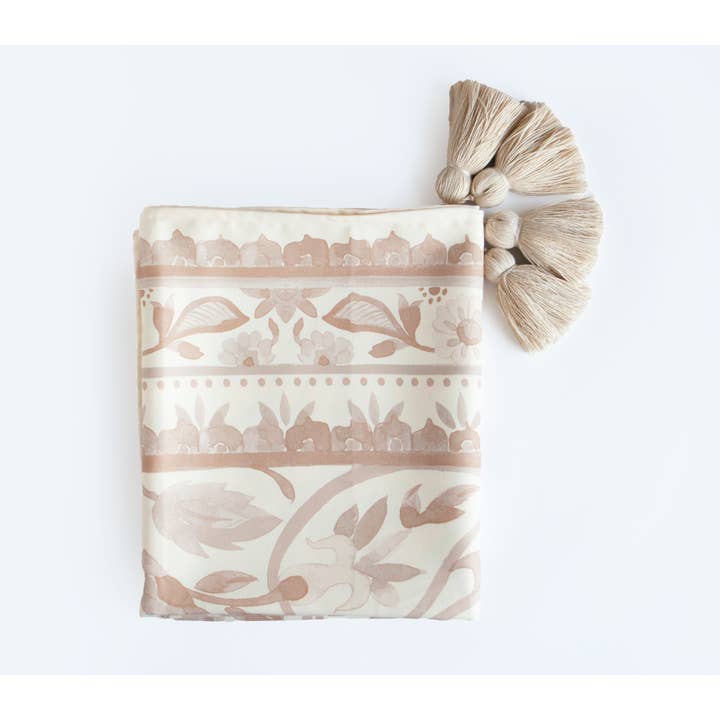 Camel Table Runner for wholesale by OSLÉ HOME DECOR