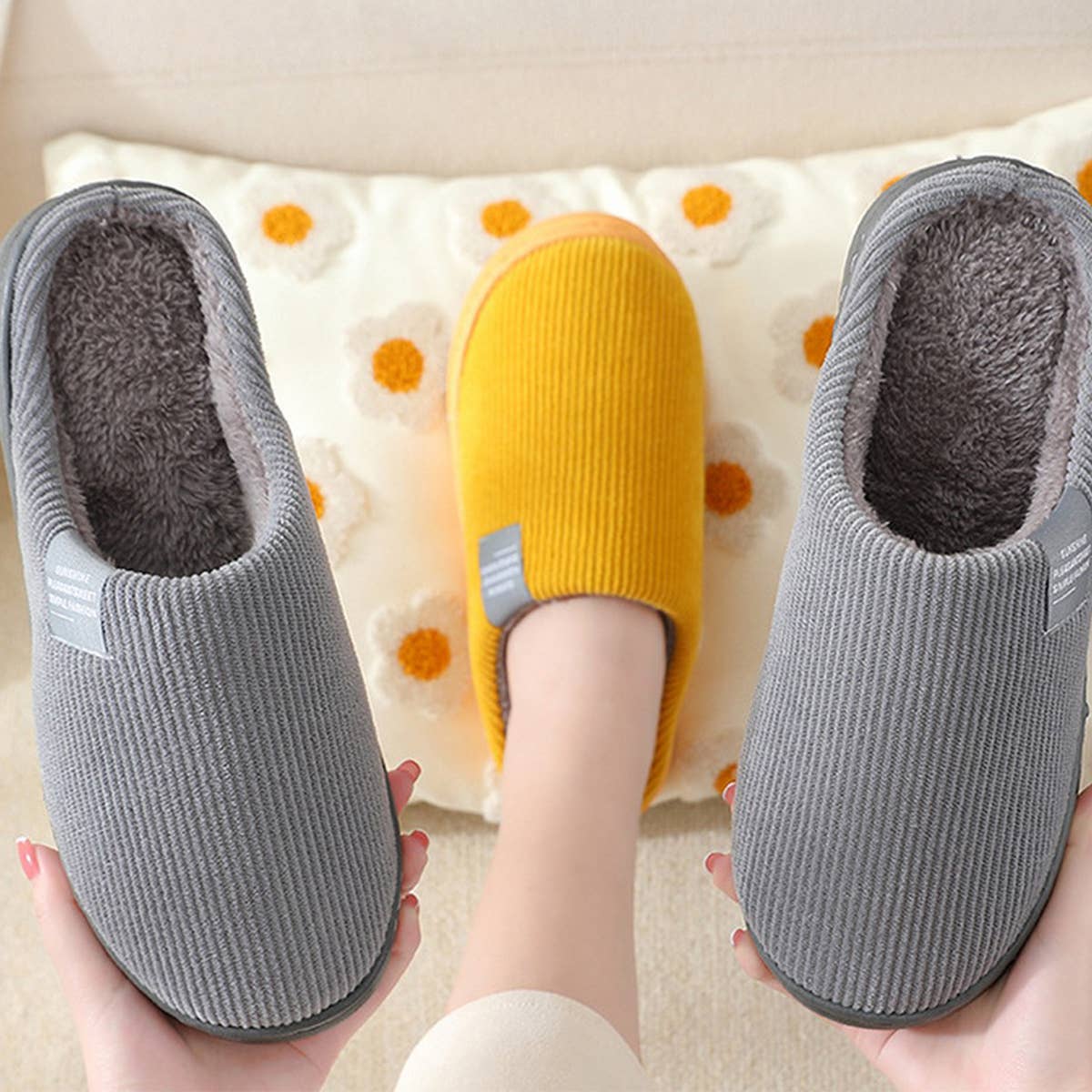 ACCITY - Wholesale Slippers - Women's - MINIMALIST WARMIES SLIPPERS BEDROOM SLIPPERS_CWSHS026512