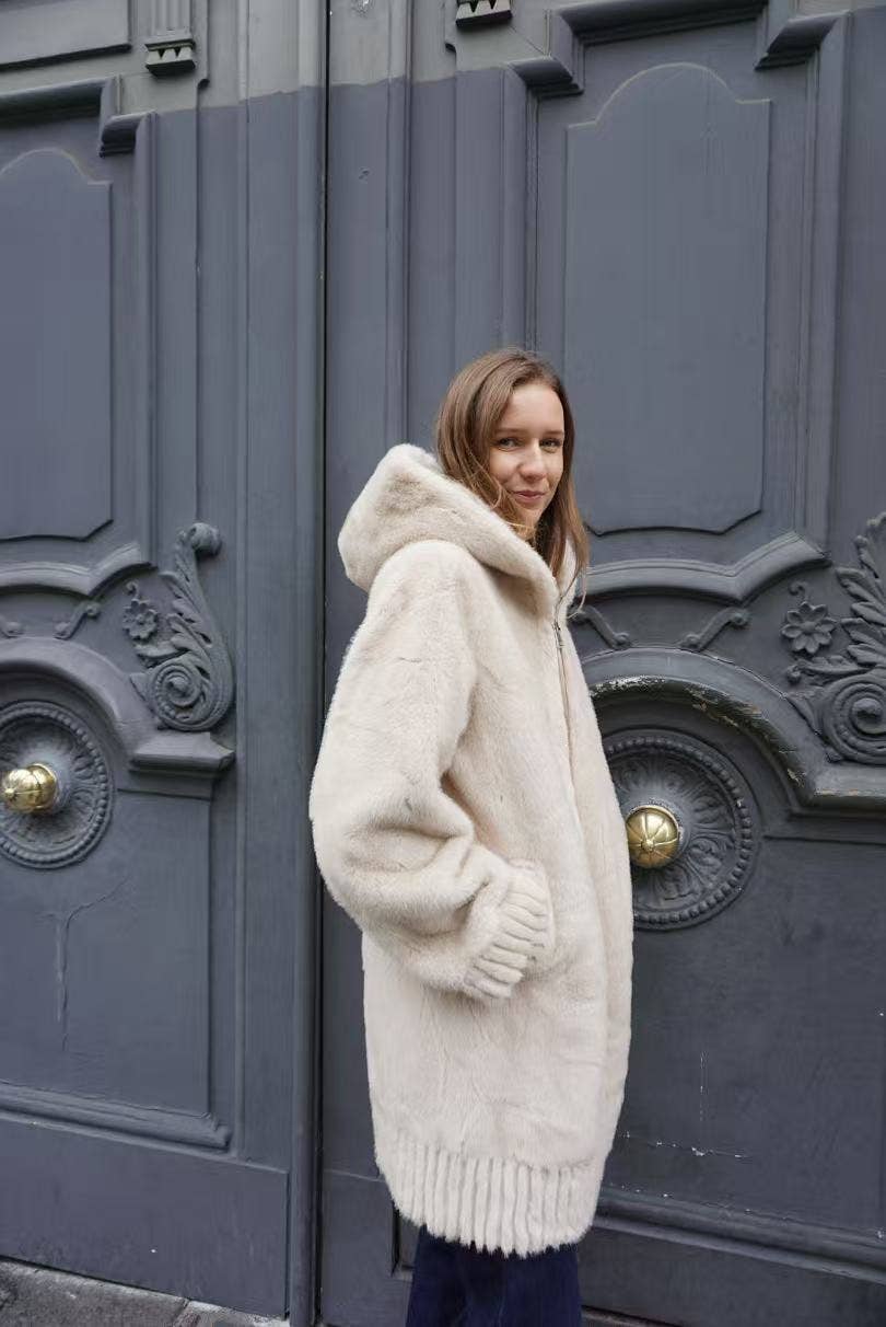 CIAO MILANO - Wholesale Fur/Faux Fur Coat - Women's - 284012 Faux fur hooded coat5