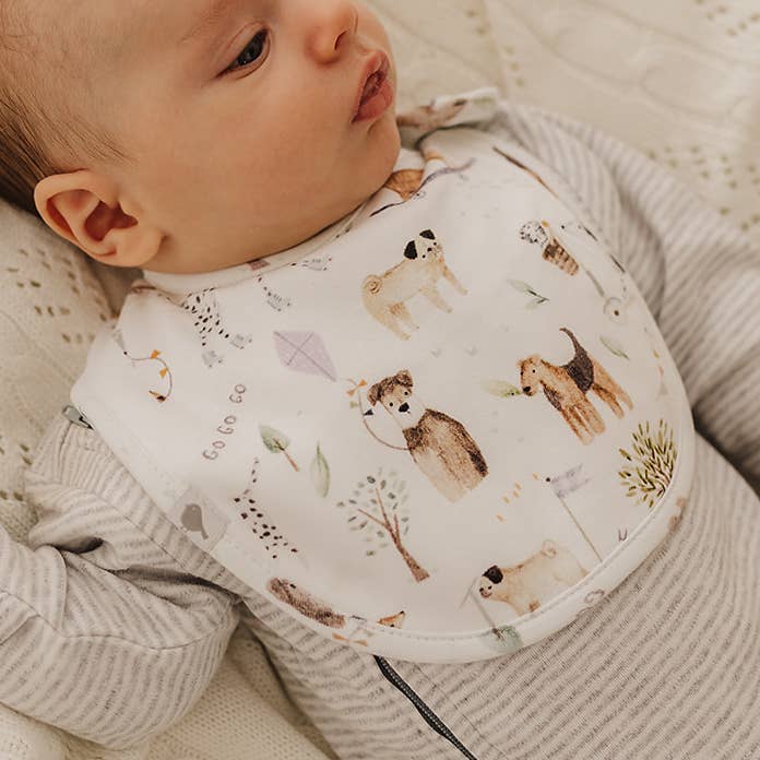 BABETE DE ALGODÃO ORGÂNICO DOGS DAY OUT por atacado de Emotion & Kids