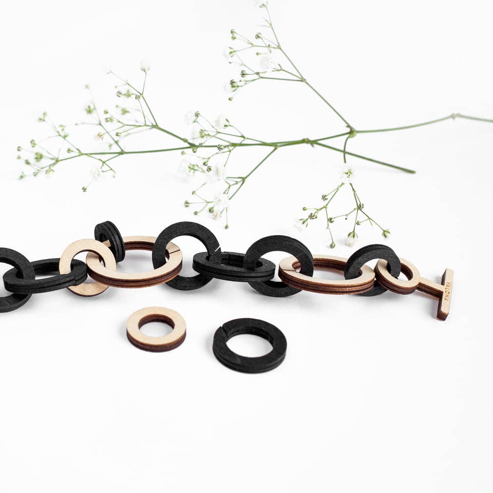 Valona – wholesale Link & chain bracelet – Halo bracelet – Nordic Eco Jewelry in Wood4