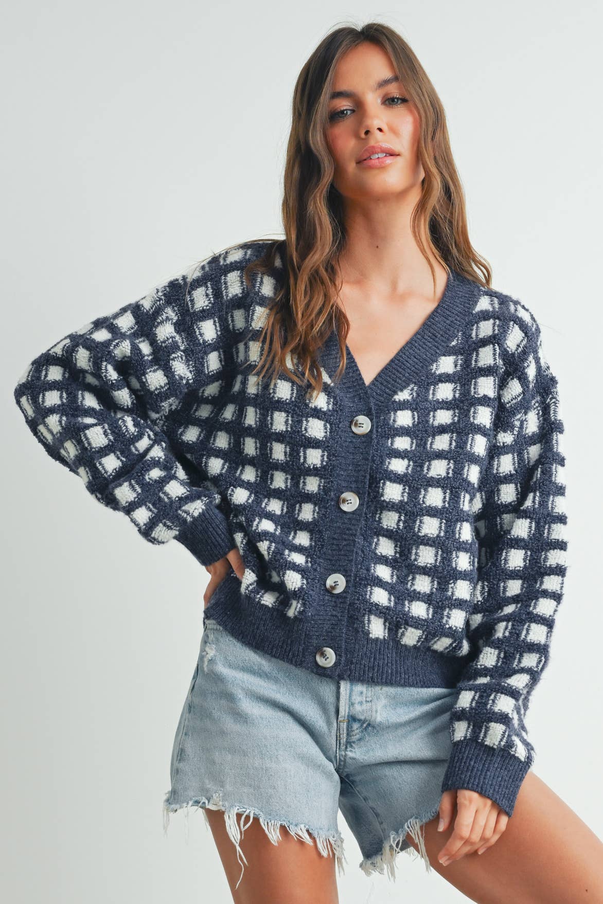 BUTTERMELON – Engroshandel Cardigan - Dame – Cropped V-hals Cardigan - BMC751942