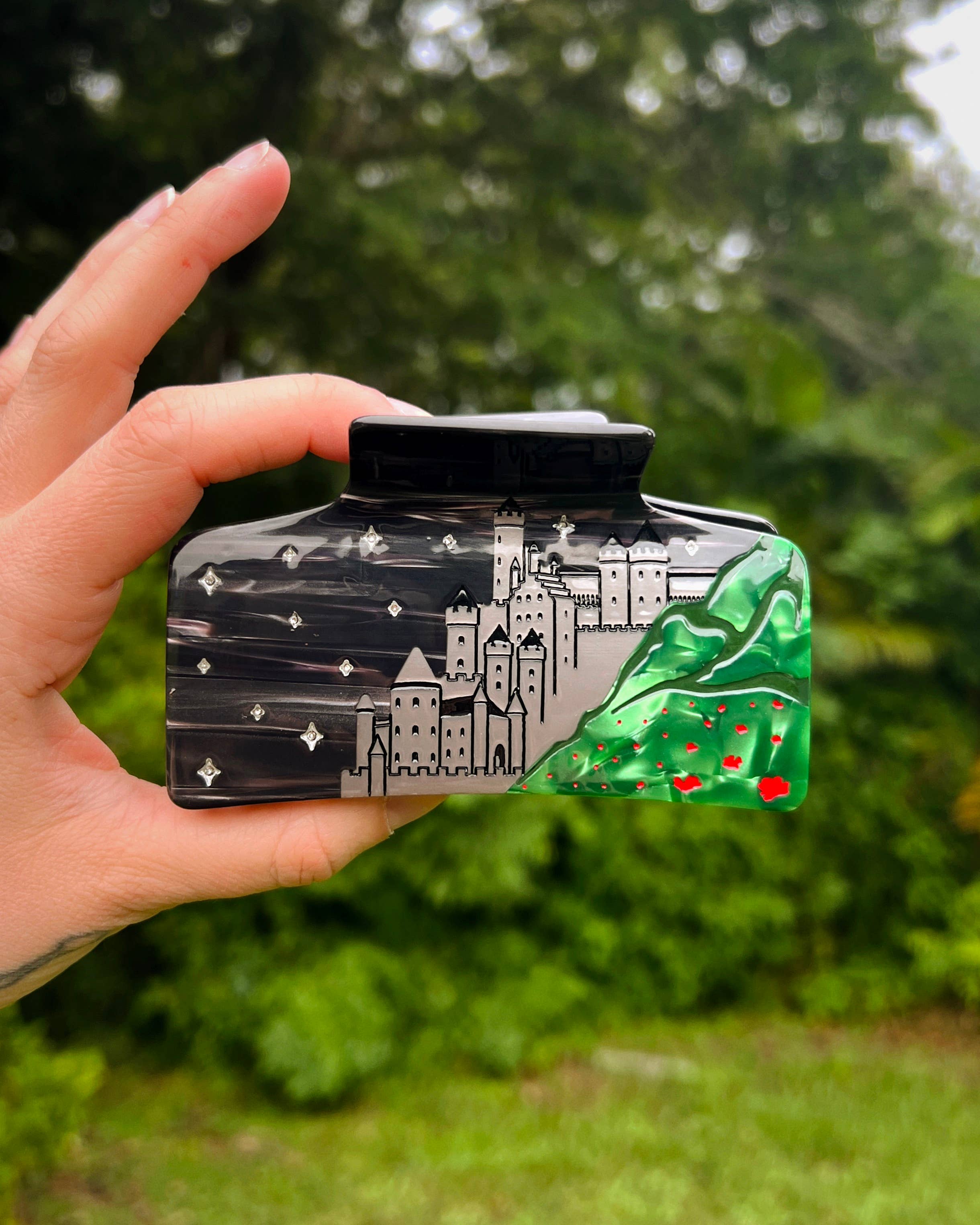 Lassoed Moon - Wholesale Hair Clip - Women's - Terrasen Claw Clip