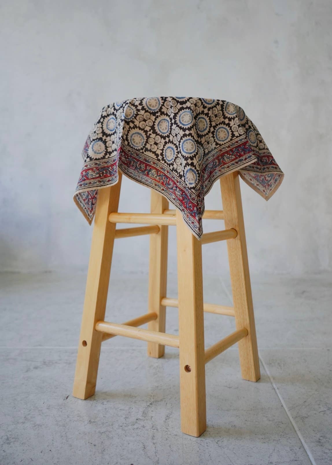 White Lotus Fashions - Vendita all'ingrosso Bandana - Donna - Blue Moon - Bandana in cotone Kalamkari - KK14585