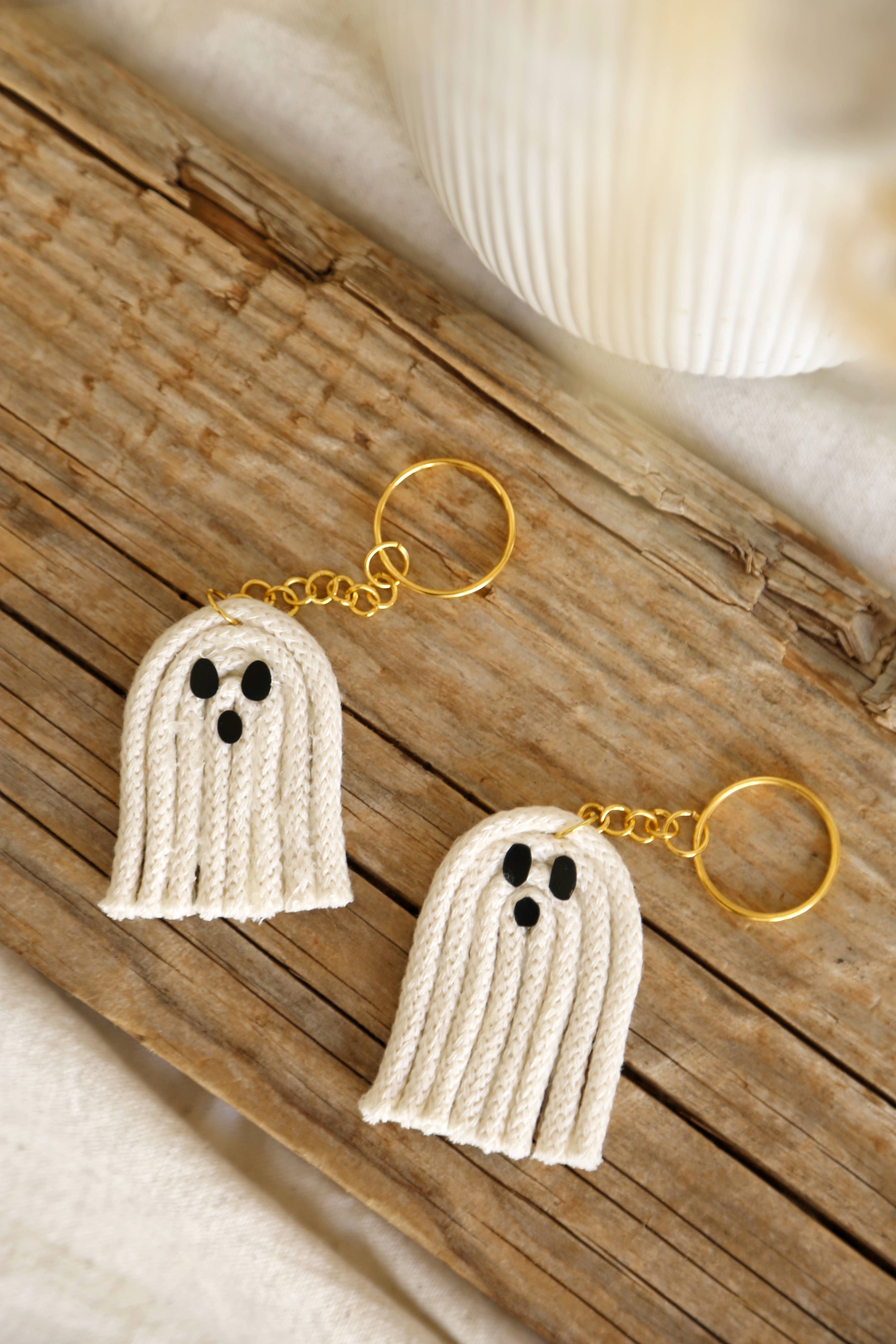 The Frenchie Knot - Wholesale Keychain - Women's - Macrame Ghost Keychain2