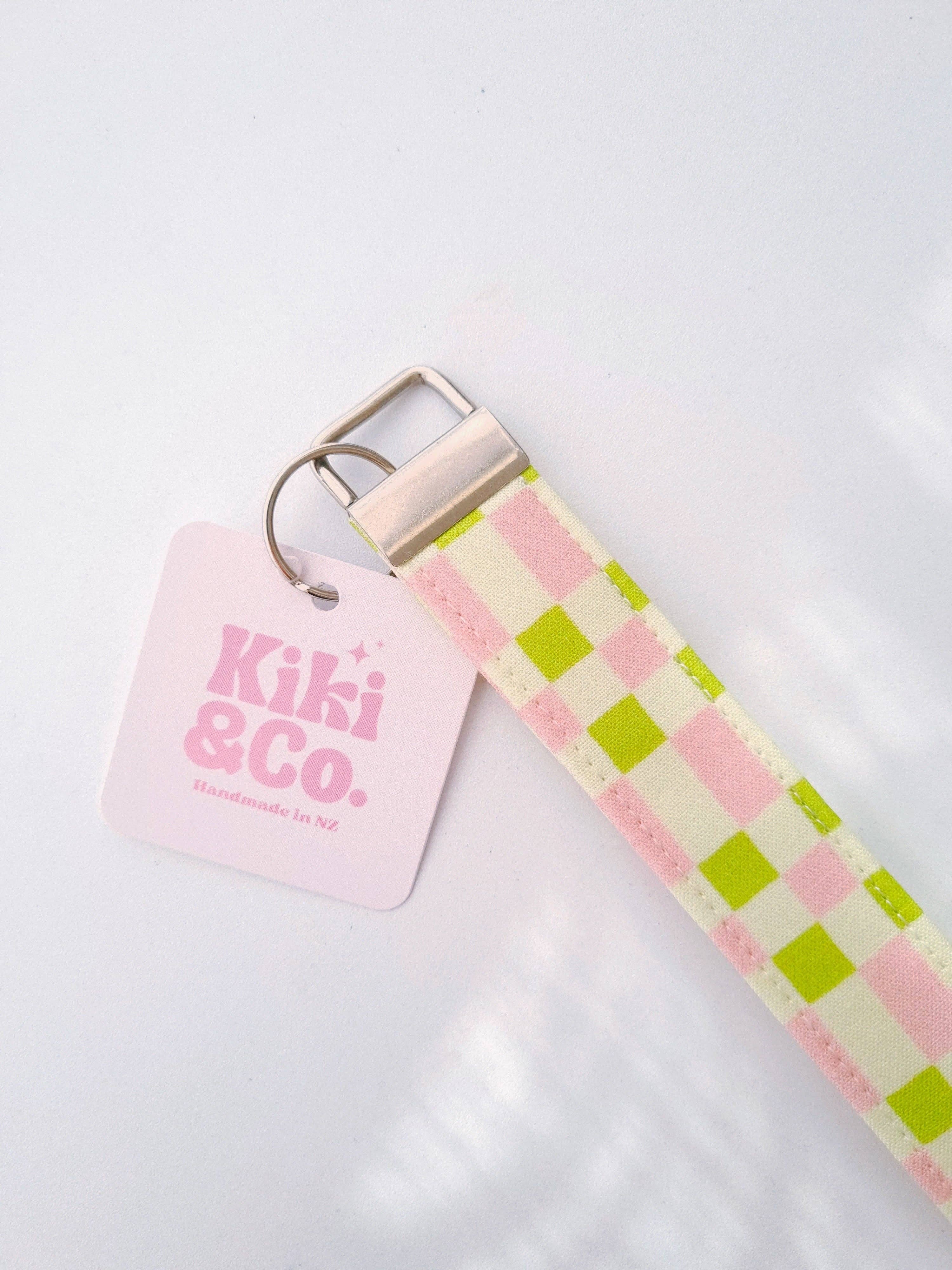 Kiki & Co. - Wholesale Keychain – Women's - Keychain - Pink\Green Checkered1