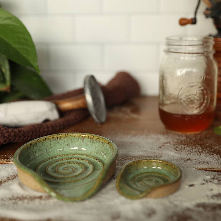 Spoon rest- Cactus for wholesale by Pantless Potter
