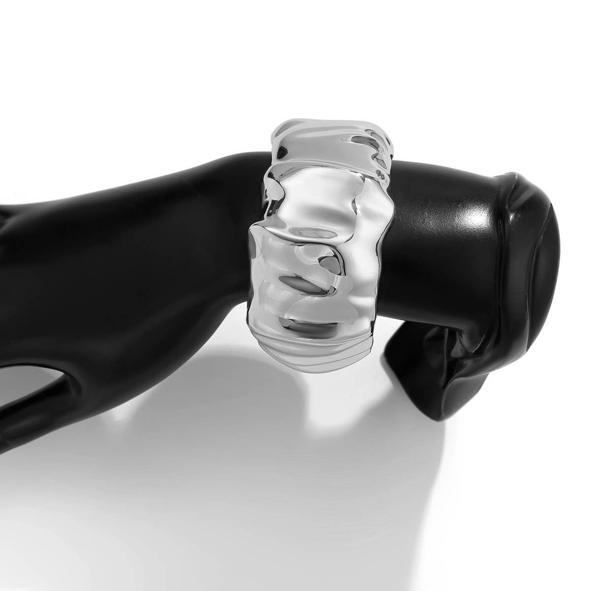 ACCITY - Wholesale Cuff Bracelet - FASHIONABLE METALLIC SMOOTH SPRING BRACELET_CWMM31164