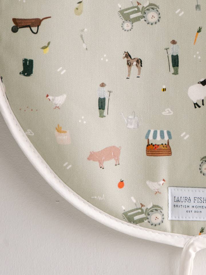 Landboerderij Aga Cover voor wholesale door Laura Fisher