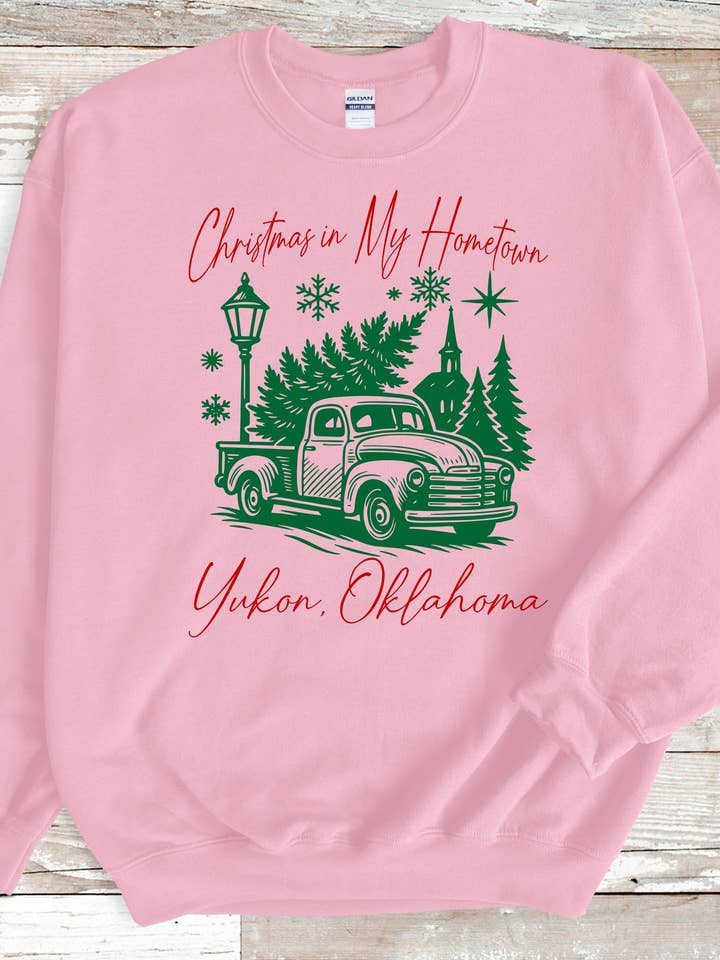 Weihnachten in meiner Heimat anpassbarer Pullover. für den Großhandel von American Threadz Apparel