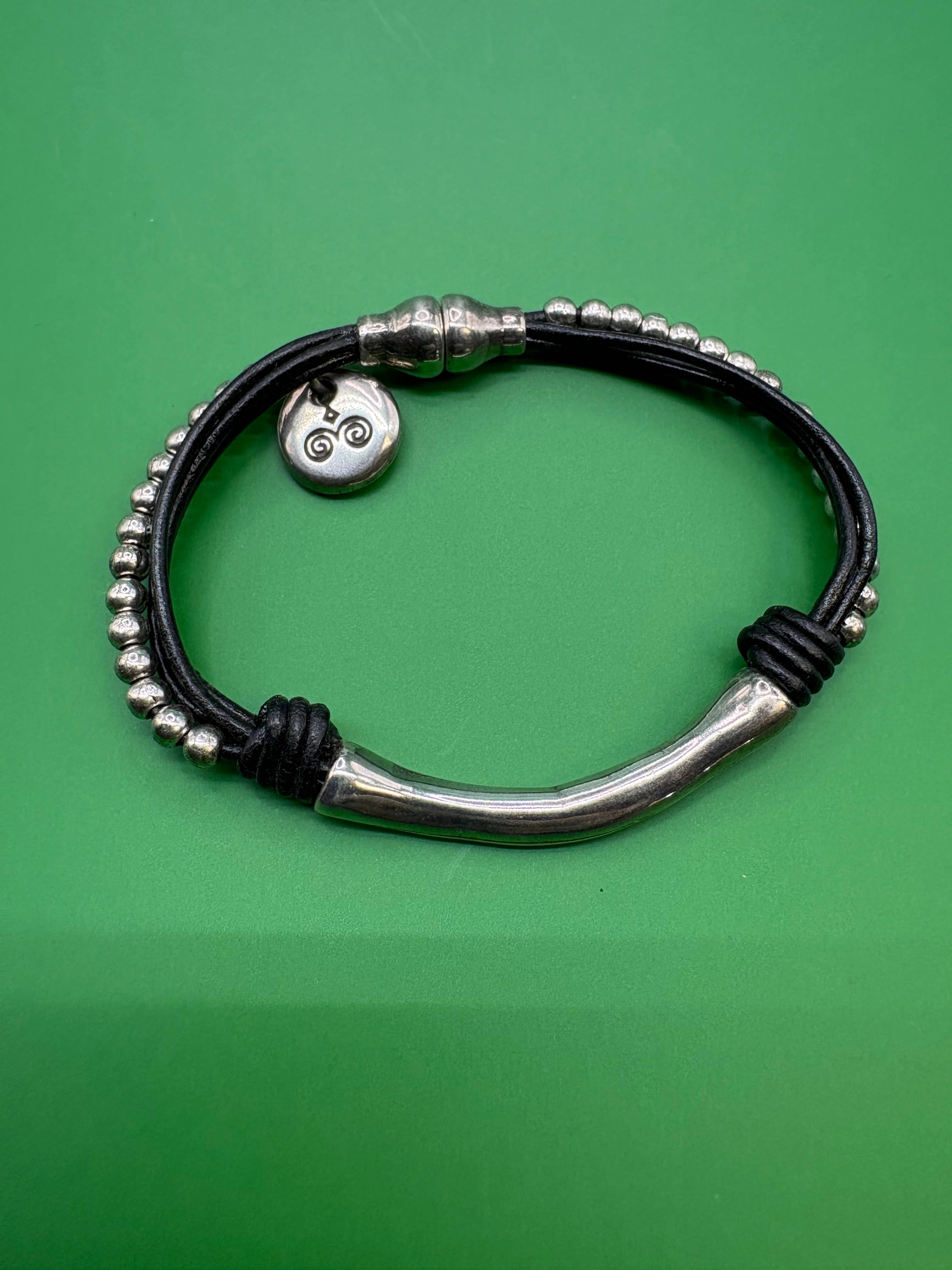 Trades by Haim Shahar - Wholesale Beaded Bracelet - Cool Aesthetic Black Leather Bracelet1