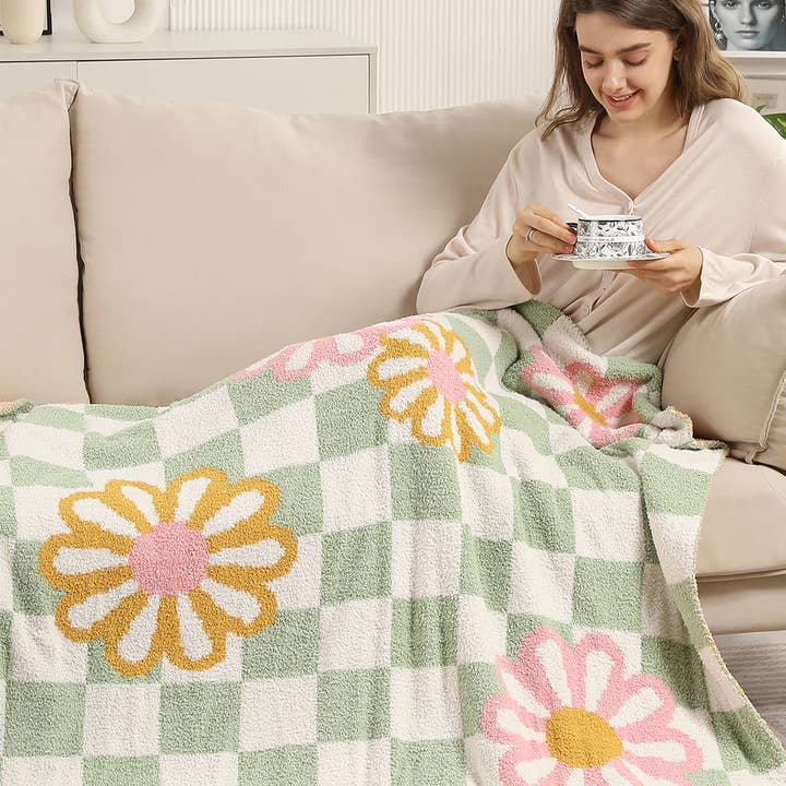 GREEN Checkered Floral Print Cozy Soft Throw Blanket for wholesale on Faire4