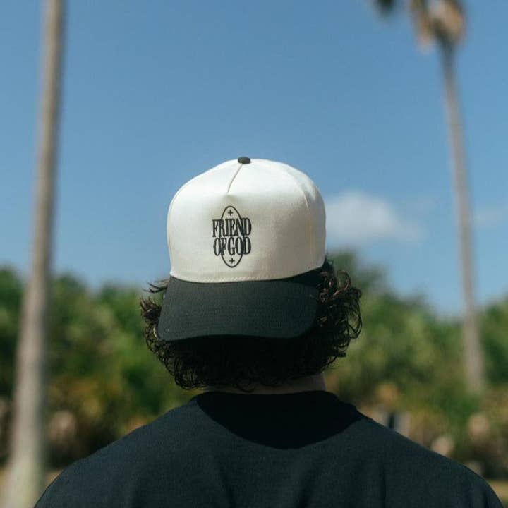 NIEUWE "VRIEND VAN GOD" | ZWART/NATUUR voor wholesale door He Would Love First