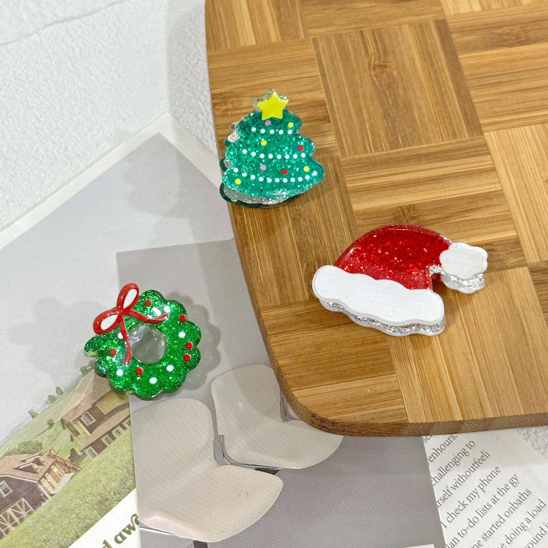 SoapElenGlen – wholesale Hair clip – Women’s – Mini Glitter Christmas Themed  Hair Claw Clips8