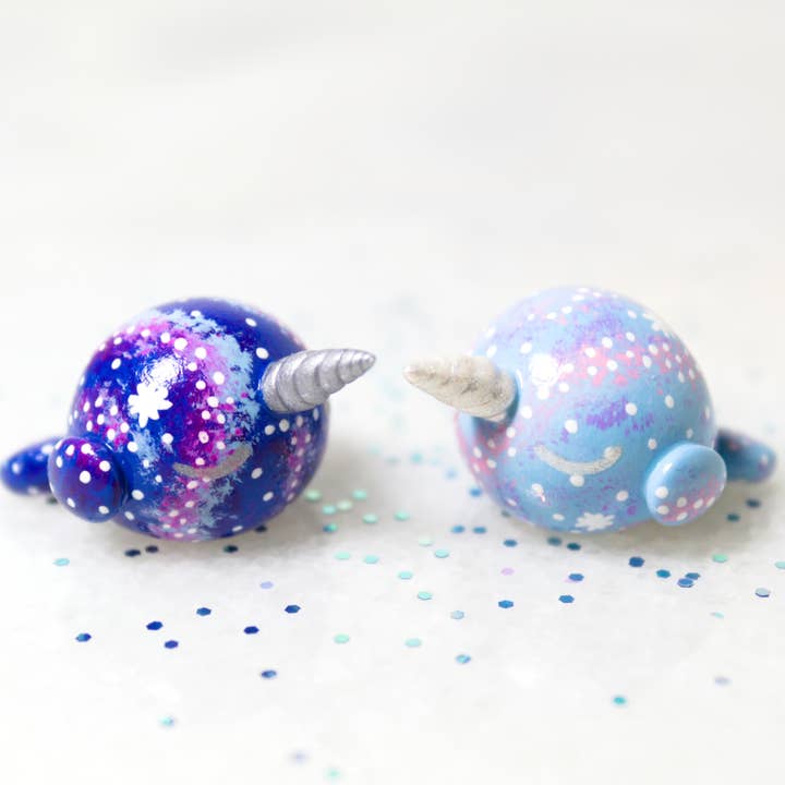 Figurine narval Galaxy pour la vente par Mariposa Miniatures