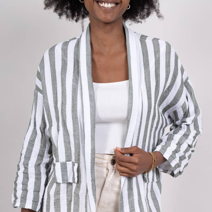 Gilet En Gaze De Coton à rayures @5022_GiGazeRaye et autres tendances Résultats pour gilet sans manches en vente B2B. Retours gratuits et paiement à 60 jours sur Faire sur Faire.