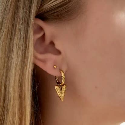 Sansira Jewelry - Wholesale Hangende/ronde oorbellen - Oorbellen Hartje Gold Plated