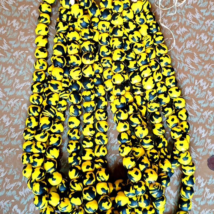 African Craft Collection – Großhandel Perlen – Glasperlen für Schmuckherstellung – Krobo Rundperlen1