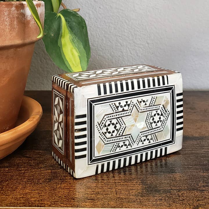 Discoveries, Inc. - Wholesale Jewelry Box/Organizer - Inlay Box Rectangular Lined Small - Made in Egypt4