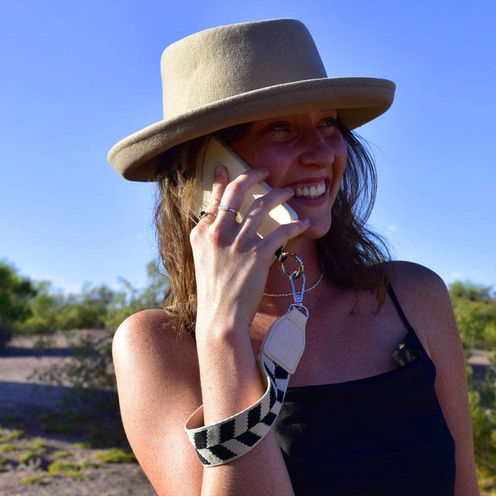 Save The Girls - Wholesale Phonecase Strap - Clip & Go Strap w/Zippered Pouch Chevron5