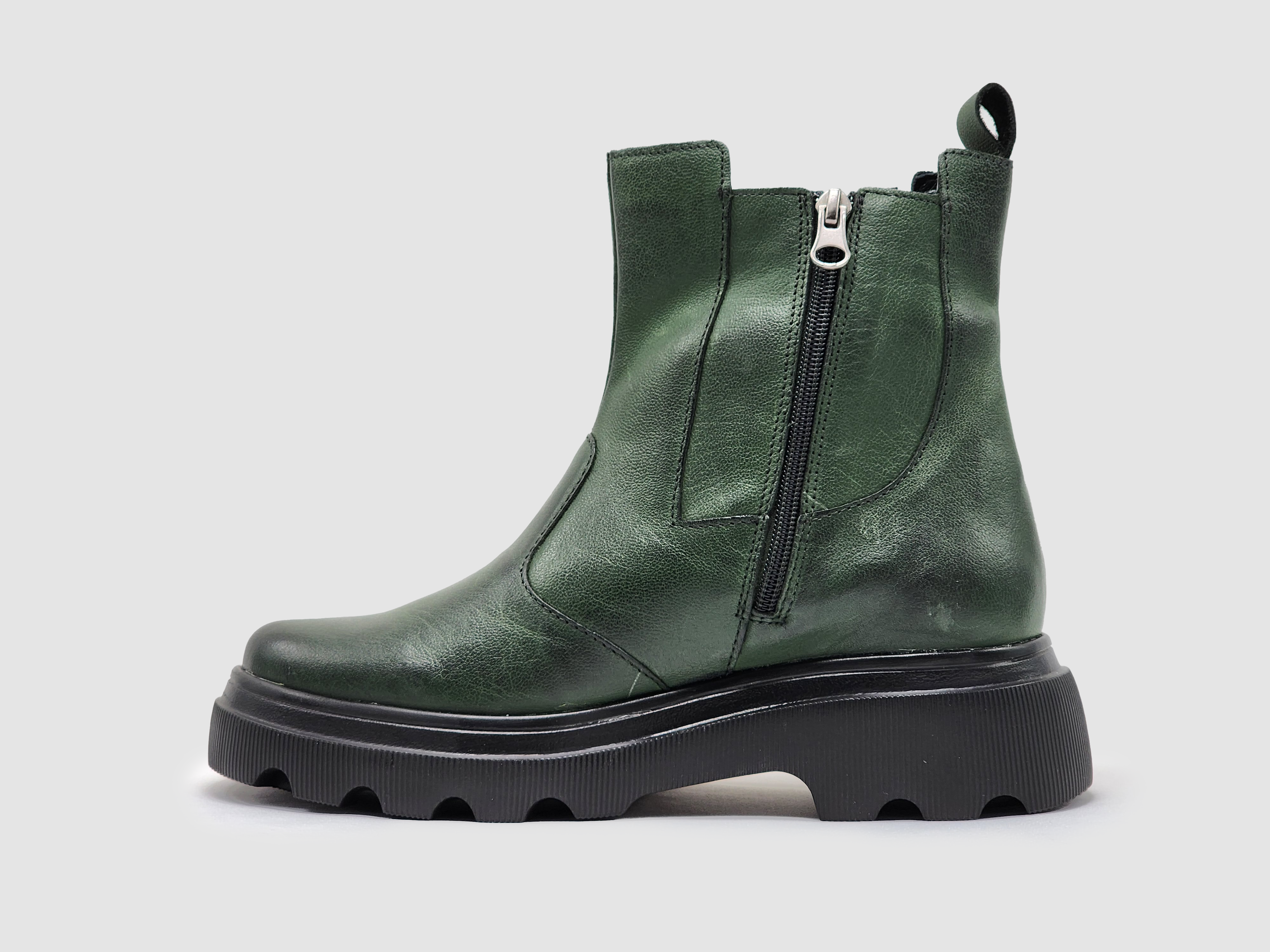 Women's Modern Lined Chelsea Leather Boots - Green for wholesale on Faire1